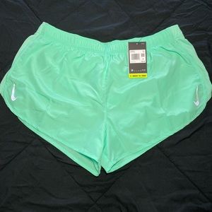 Nike tempo highcut running shorts size XXL